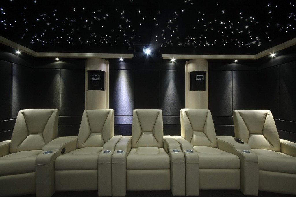 Home-Cinema-Beyond-371-7-of-8